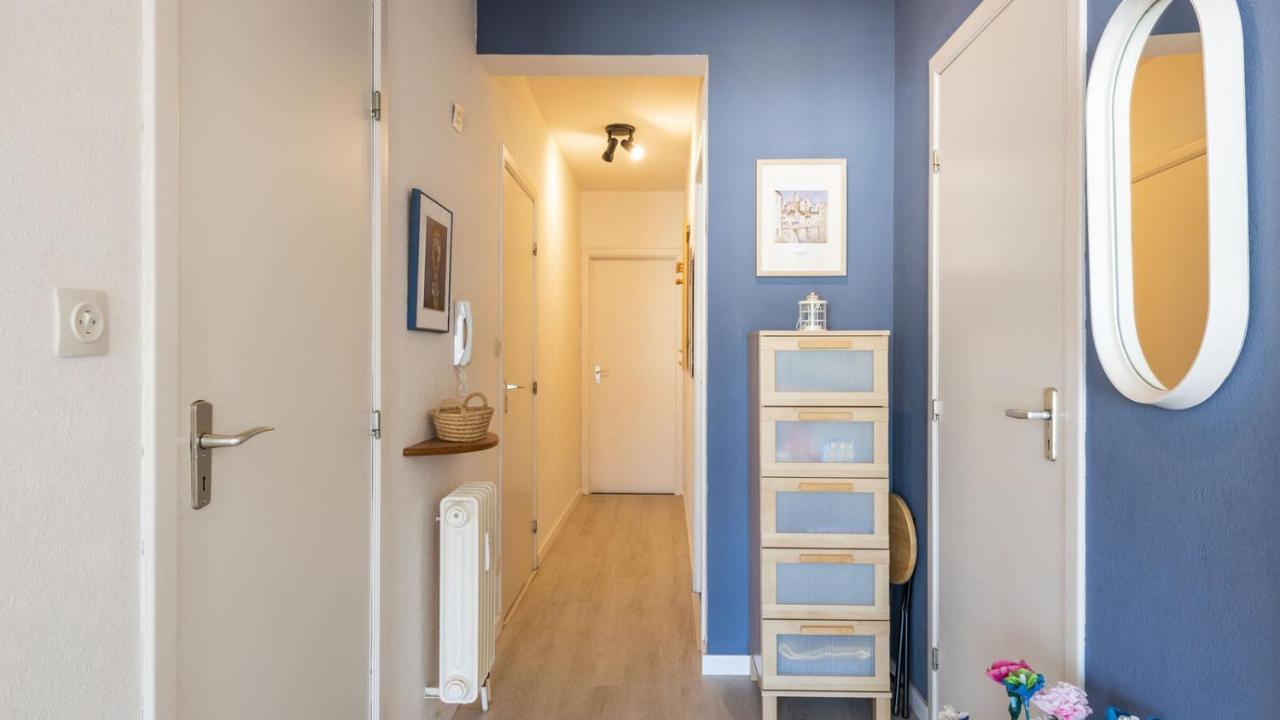 Zonnig En Gezellig Appartement Met Zijdelings Zeezicht En Zwembad In Koksijde Exterior foto