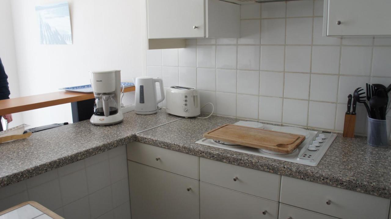 Zonnig En Gezellig Appartement Met Zijdelings Zeezicht En Zwembad In Koksijde Exterior foto